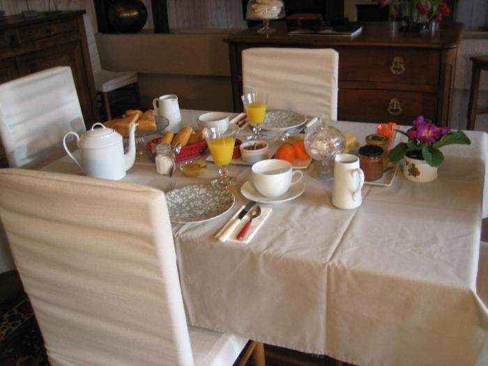 Bed and Breakfast Les Pierres Blanches Bonneuil-Matours Exterior foto