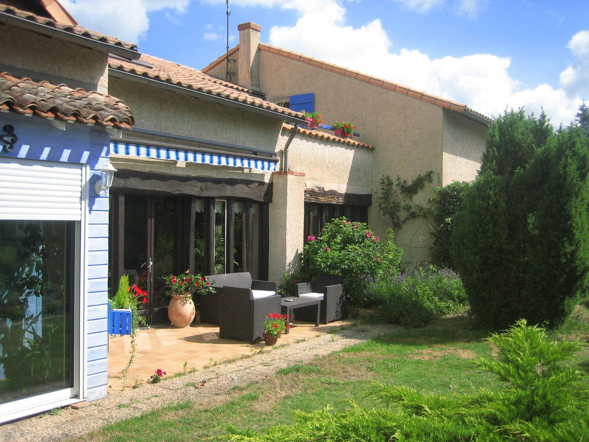 Bed and Breakfast Les Pierres Blanches Bonneuil-Matours Exterior foto